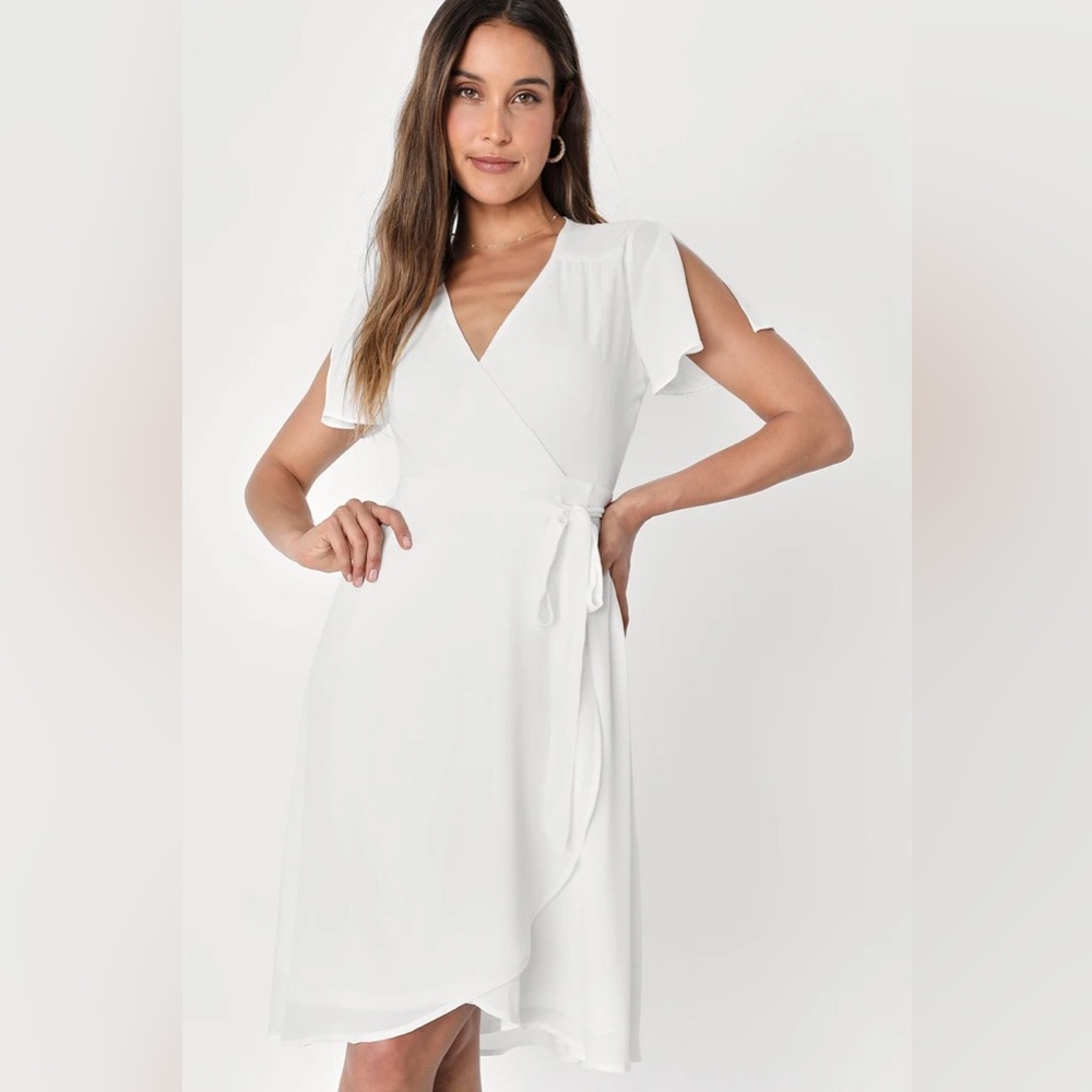 NWT Lulus wrap dress